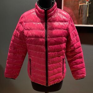 Exit 59 glossy pink packable puffer jacket. Black front & pocket zippers. Medium